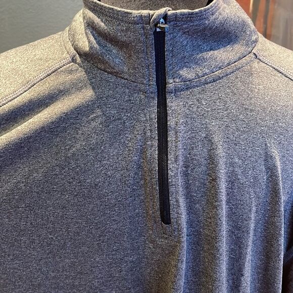 Starter heather gray stretch 1/4 zip top. Large (42-44). - Picture 2 of 4